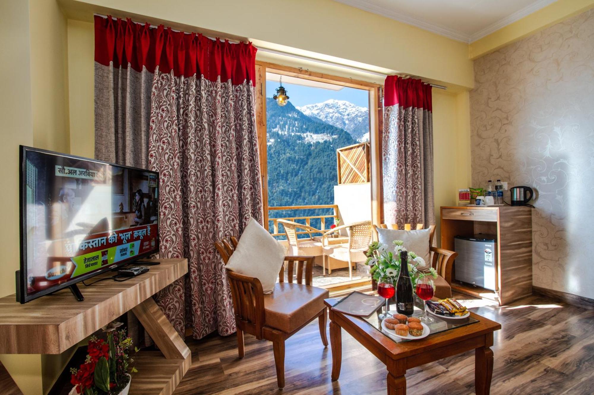 Snow Flakes Resort And Spa Centrally Heated Luxury Resort Manali  Exterior photo
