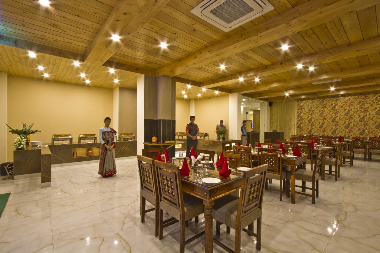 Snow Flakes Resort And Spa Centrally Heated Luxury Resort Manali  Exterior photo