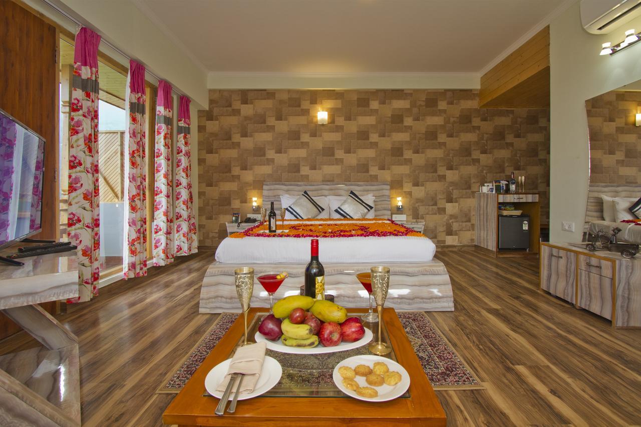 Snow Flakes Resort And Spa Centrally Heated Luxury Resort Manali  Exterior photo