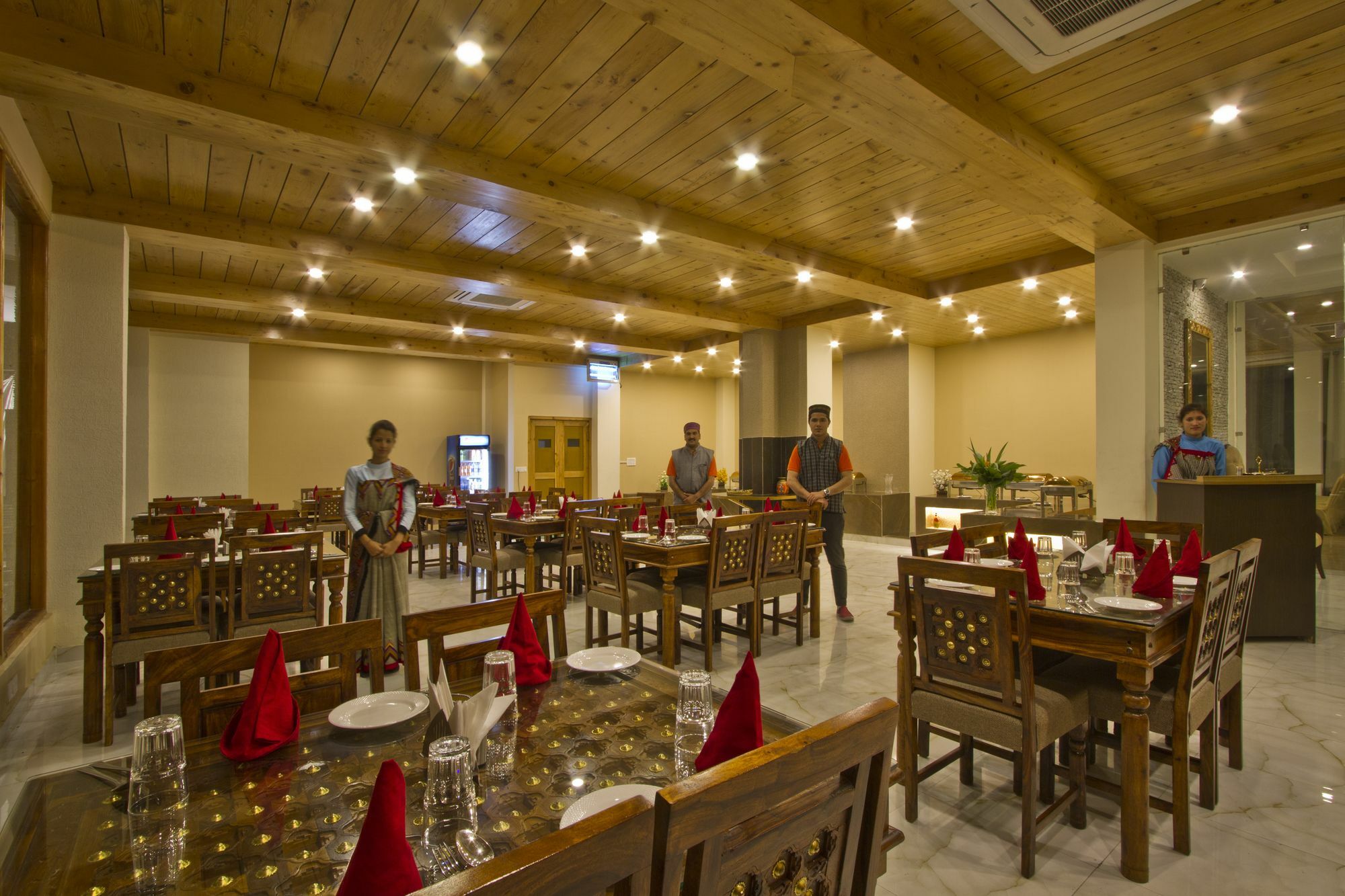Snow Flakes Resort And Spa Centrally Heated Luxury Resort Manali  Exterior photo